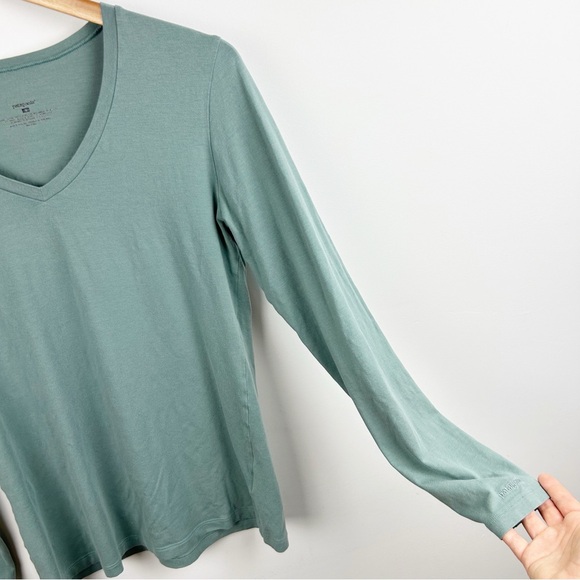 Patagonia Long Sleeve Floral Green T shirt - Picture 7 of 7